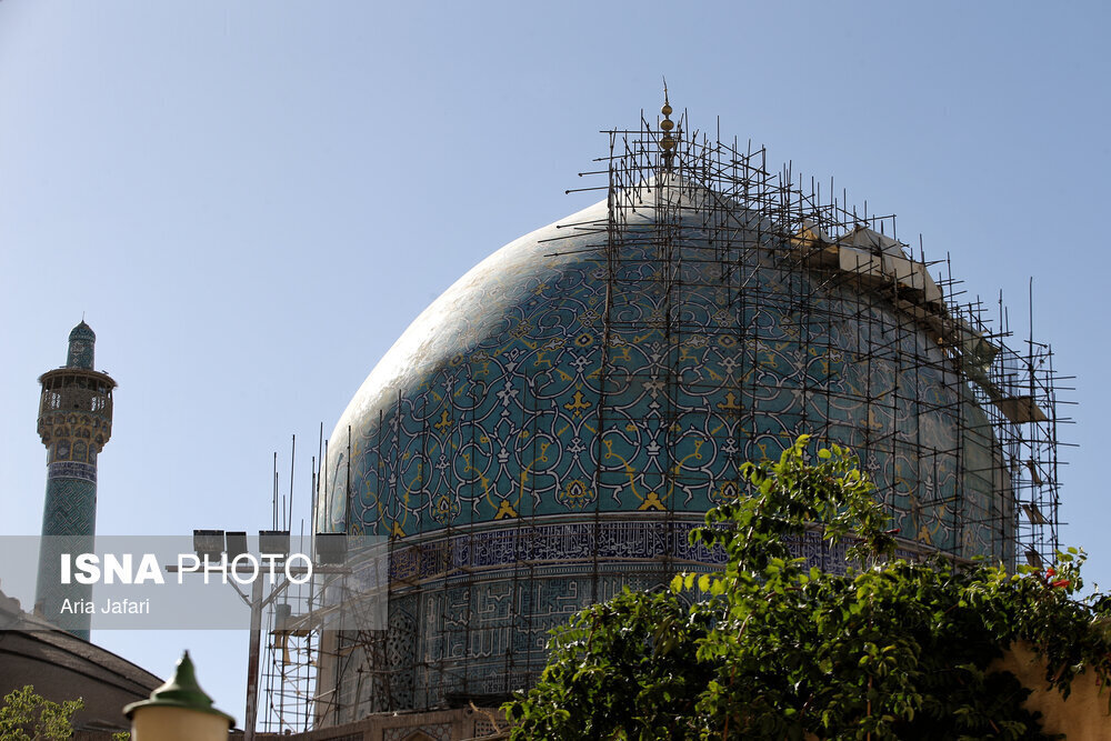 مرمت گنبد مسجد عباسی به پایان رسید
